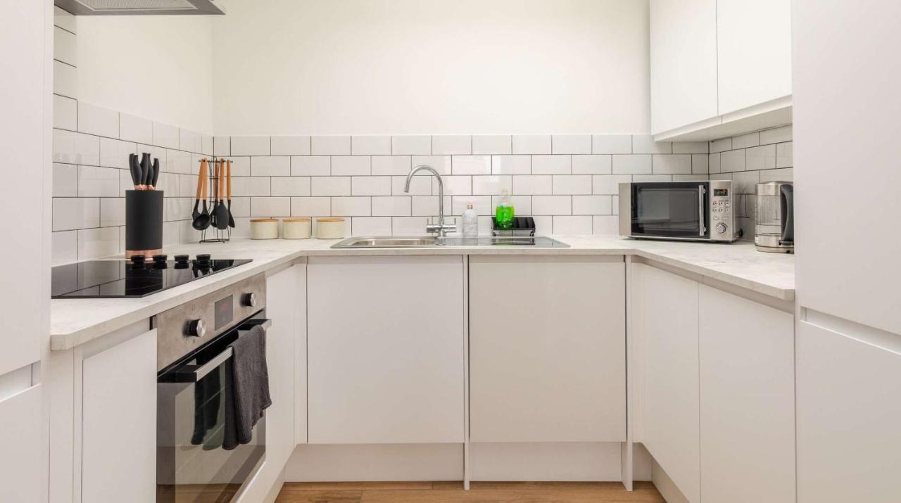One Bed Top Floor, Brand New, Central Old Town هاستَنغ المظهر الخارجي الصورة